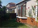 2 Bed Broadacres Property To Rent