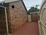 2 Bed Mahube Valley House To Rent