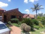 4 Bed Constantia Kloof House To Rent