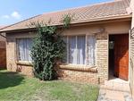 2 Bed Amberfield Ridge Estate Property To Rent