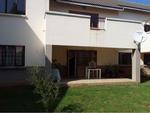 3 Bed Hesteapark Property To Rent
