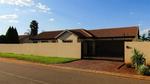 3 Bed House in Doornpoort and surrounds