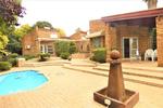 4 Bed House in Alphen Park