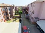 2 Bed Flat in Castleview