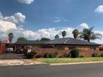 5.5 Bed House in Lenasia South
