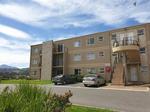 2 Bed Apartment in Sir Lowrys Pass