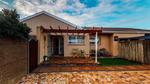 4 Bed House in Duynefontein