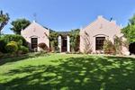 5 Bed House in Tokai