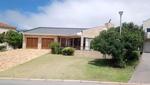 4 Bed House in Jongensfontein