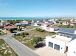 814 m² Land available in Struisbaai