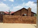 3 Bed Kagiso House For Sale