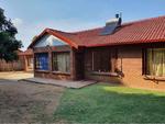 3 Bed Suiderberg House For Sale