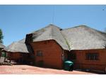 6 Bed Leeuwfontein Smallholding For Sale