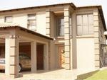 3 Bed Sonneveld Property For Sale