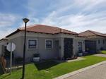 3 Bed Townhouse in Trichardt