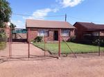 2 Bed House in Lethlabile