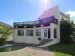 5 Bed House in Sunrise on Sea