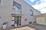 3 Bed Townhouse in Kingswood