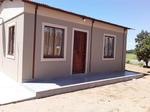 2 Bed House in Mahwelereng
