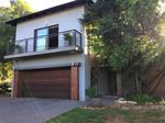 3 Bed House in Woodland Hills