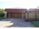 3 Bed Bester House To Rent