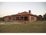 4 Bed Mnandi Smallholding For Sale