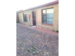 2 Bed Daveyton House To Rent