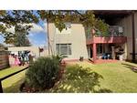 2 Bed Benoni Central Apartment For Sale