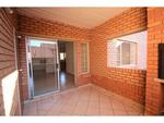 3 Bed Hazeldean Apartment To Rent