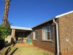 2 Bed Rooihuiskraal North House For Sale