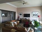 2 Bed Summerstrand Apartment To Rent