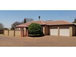3 Bed Middelburg South Property To Rent