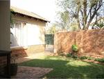 2 Bed Rooihuiskraal Property To Rent