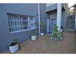 1 Bed Plattekloof House To Rent
