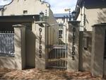 2 Bed Paarl North Apartment For Sale