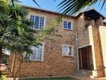 2 Bed Strubensvallei Apartment To Rent