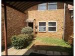 2 Bed Die Hoewes Property For Sale