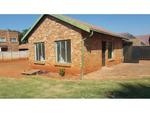 2 Bed Pretoria North House For Sale