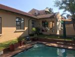 4 Bed Sundowner House To Rent