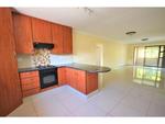 2 Bed Sunninghill Apartment To Rent