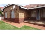 2 Bed Die Hoewes Property For Sale