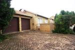 2 Bed Honeydew Property For Sale