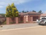 3 Bed Capital Park House For Sale