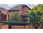 2 Bed Sunninghill Apartment To Rent