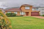 5 Bed House in Bettys Bay