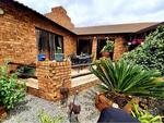 3 Bed Blue Saddle Ranches Smallholding For Sale