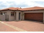 2 Bed Thatchfield Property For Sale