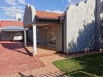 3 Bed Lindopark House For Sale