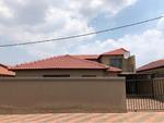 4 Bed Kagiso House For Sale