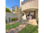 2 Bed Lonehill House To Rent